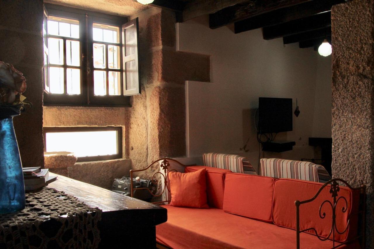 Casa Do Balcao Guest House Alcains Exterior photo