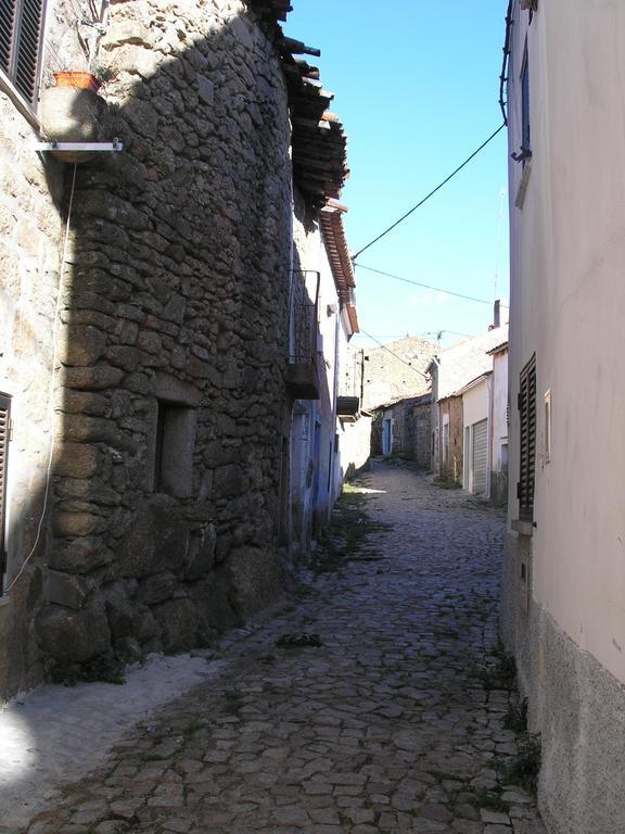 Casa Do Balcao Guest House Alcains Exterior photo